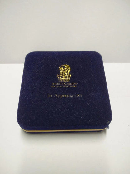 CH888 Rare Ritz Carlton Millenia Singapore 925 Silver Proof Coin Cert & Box (OC417)