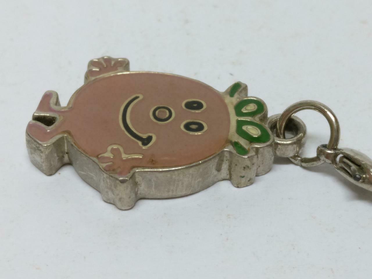 LP888 Cute Cartoon Berry Shape Silver Tone Metal Souvenir Keychain Keyring F/S (B703)