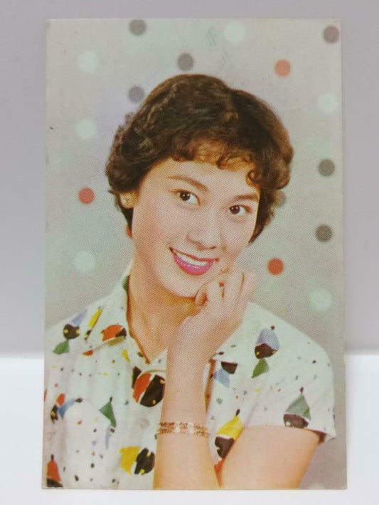 Vintage Hong Kong China Chinese Actress Retro Photo Card F/S (P176)