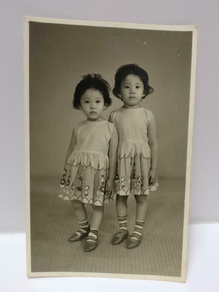 Asian Chinese Cute Girls Children Matching Dress Shoes Studio B&W Photo (P285)