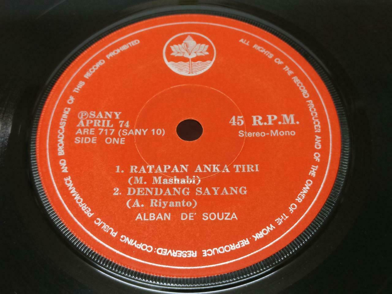 Singapore Alban De Souza Ratapan anak Tiri 1974 Rare Malay EP 7" (EP353)