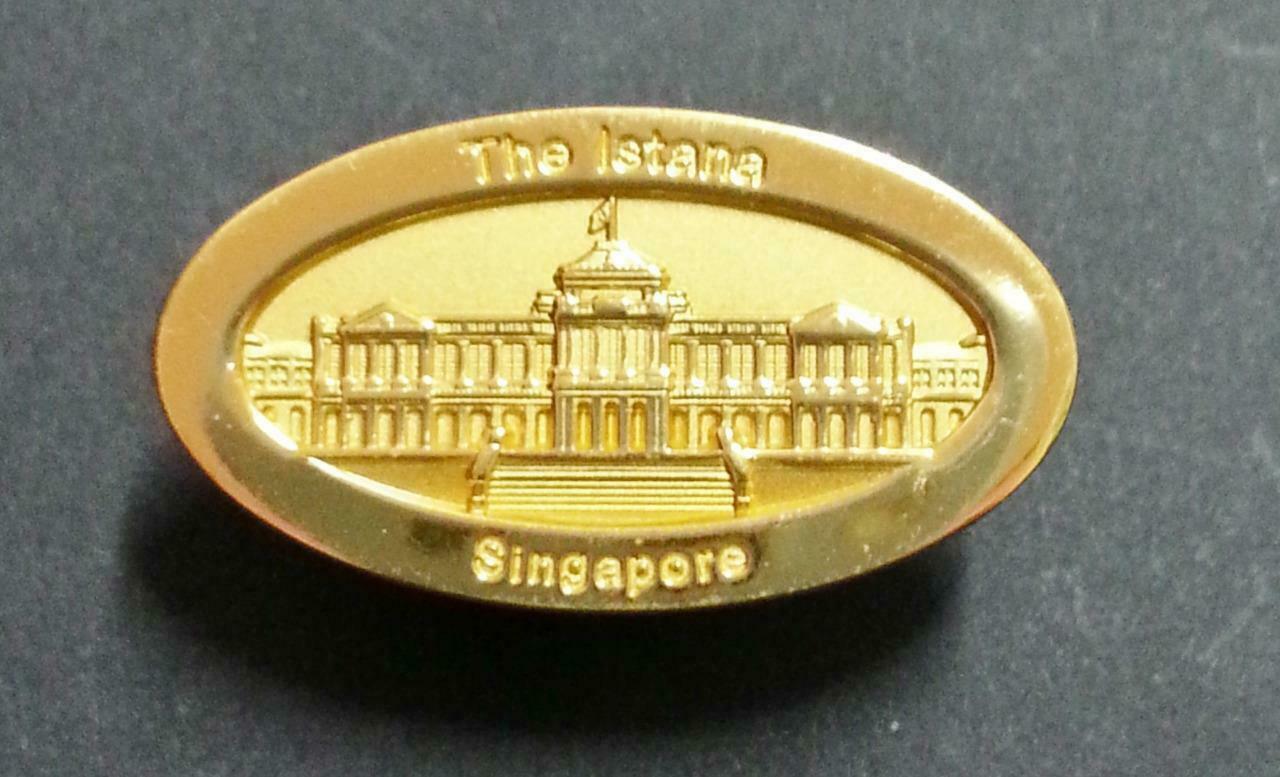 Rare Singapore The Istana 总统府 Gold Tone Pin Badge Souvenir F/S (A220)