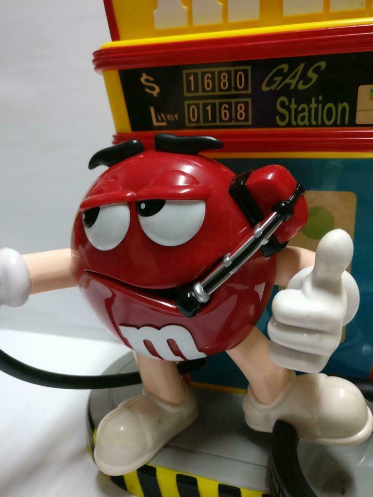 M&M's M&M Chocolate Blue Gas Petrol Station 2002 Candy Dispenser w/Box A2185 *5