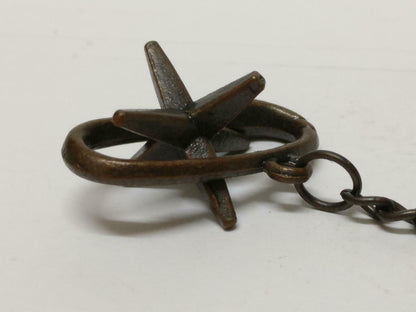 LP888 Rare Vintage Star Shape Bronze Unique Souvenir Keychain Keyring F/S (B718)