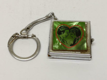 LP888 Rare Vintage Couple Love Heart Photo Locket Metal Keychain Keyring F/S (B689)