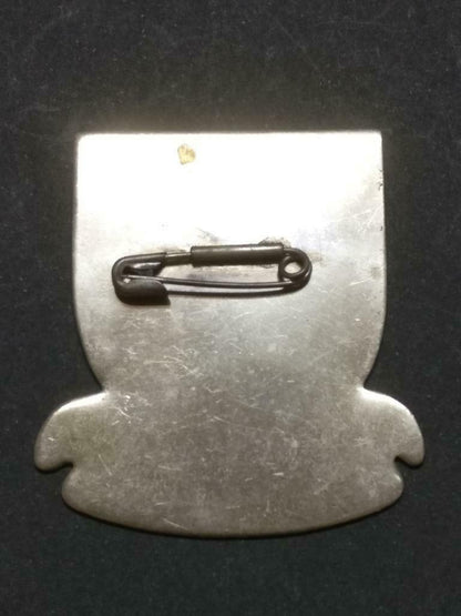 LP888 Vintage 1974 Singapore Polytechnic SP Graduating Class Lion Pin Badge F/S B918