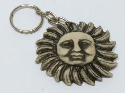 LP888 Rare Vintage Handmade Art Sun Carving Wood Sculpture Keychain Keyring F/S B750