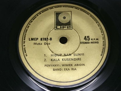 Malay Wiwiek Abidin & the Eka Ria Band Simata Jeli Psych Malaysia 7" EP (EP388)