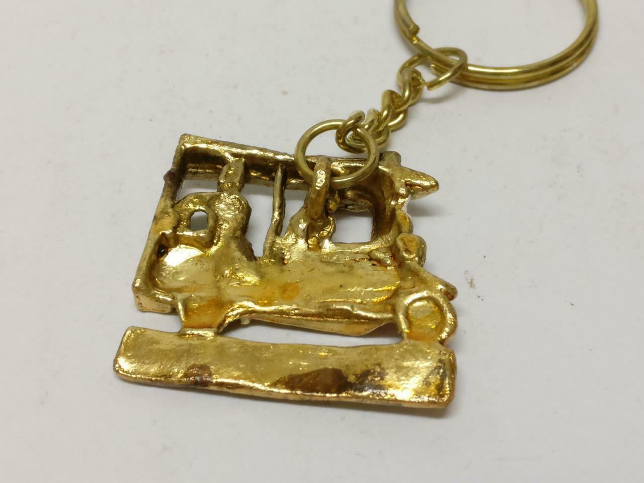 LP888 Rare Vintage Thailand Tuk Tuk Bangkok Auto Rickshaw Gold Tone Keychain F/S B794