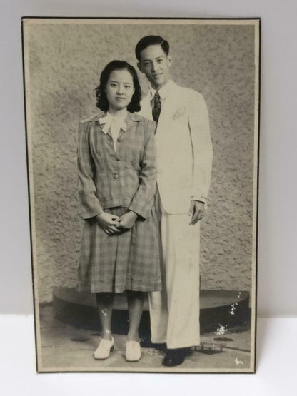 1950s Chinese Couple In Casual Smart Wear Studio Portrait B&W Postcard (P538)