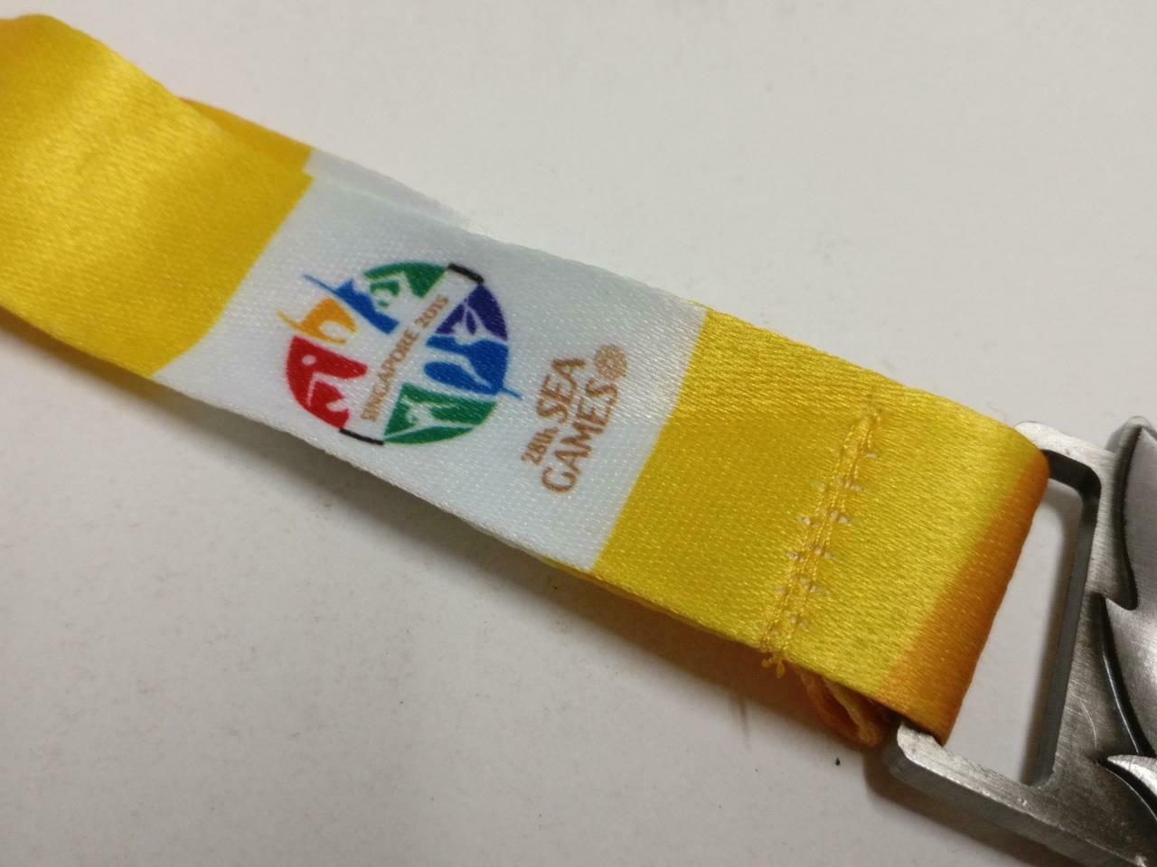 Singapore 28th Olympic SEA Games 2015 Nila Run Mascot Medal Yellow Ribbon C084