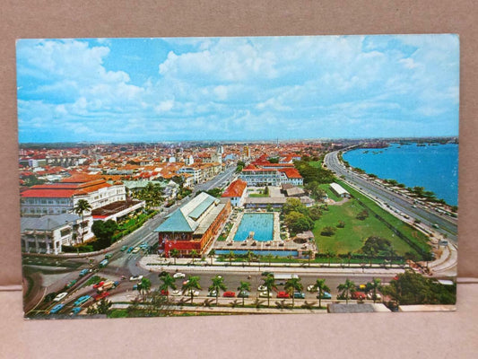 LUCKYPIGEON Bird's Eye View Of Singapore City Area Postcard (C1862)