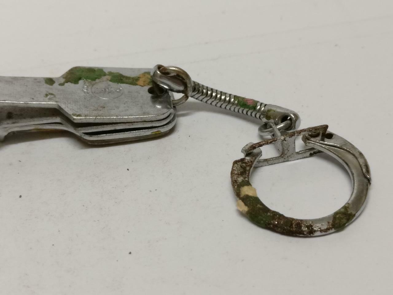 LP888 Rare Vintage Girard Cognac Bottle Mini Nail Clipper Keychain Keyring (B739)