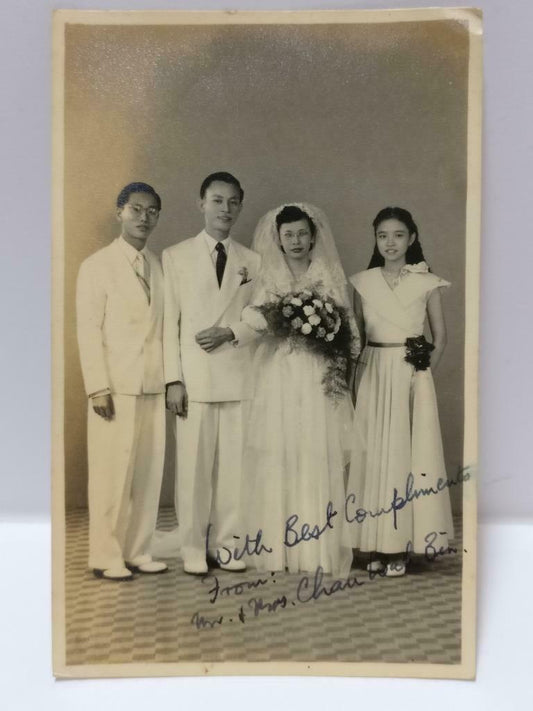 Vintage Asian Wedding Couple Family Shot Bouquet Studio Portrait B&W Photo P341