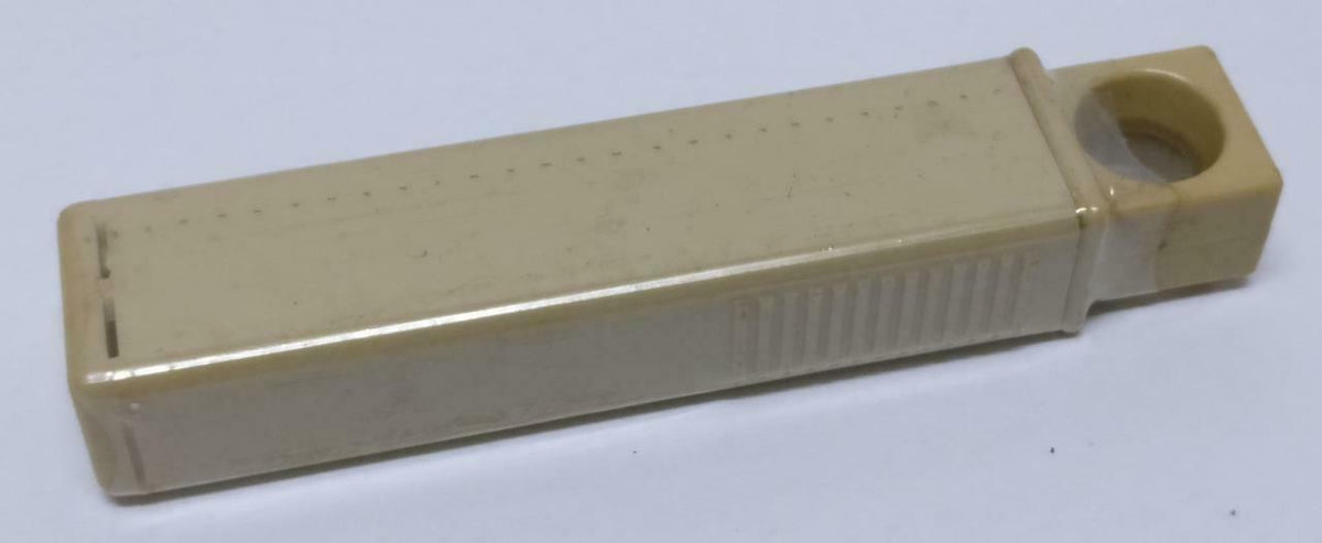 New Sealed Vintage Rare SIA Singapore Airlines Toothbrush F/S (A2097)
