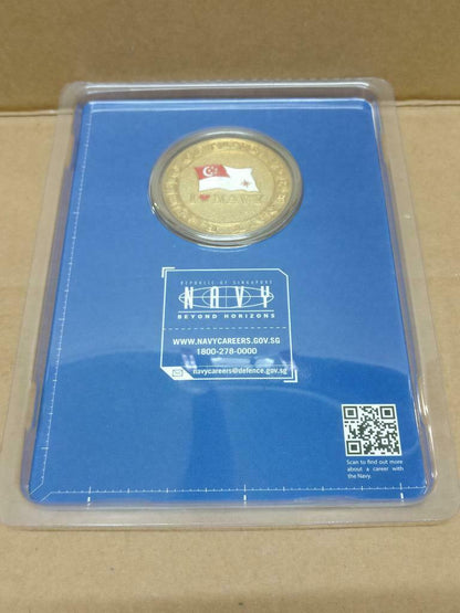Singapore Navy Naval Diver Gold Color Sourvenir Coin With Case (A1914)