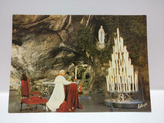 Vintage Lourdes Sa Saintete Jean Paul II Color Candle Postcard (P577)