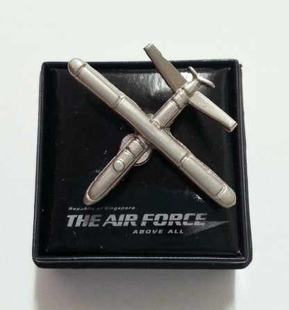 Rare Singapore Air Force Airplane Silver Tone Pin Badge F/S (A212)