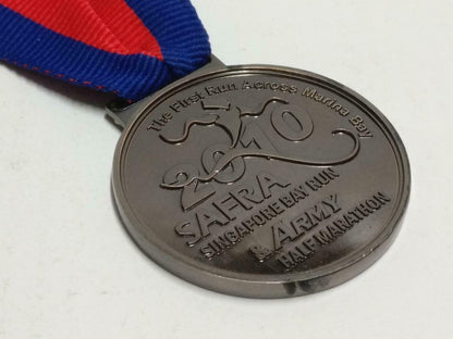 Safra Singapore Bay Run & Army Half Marathon 2010 10KM Medal Sands Hotel C094
