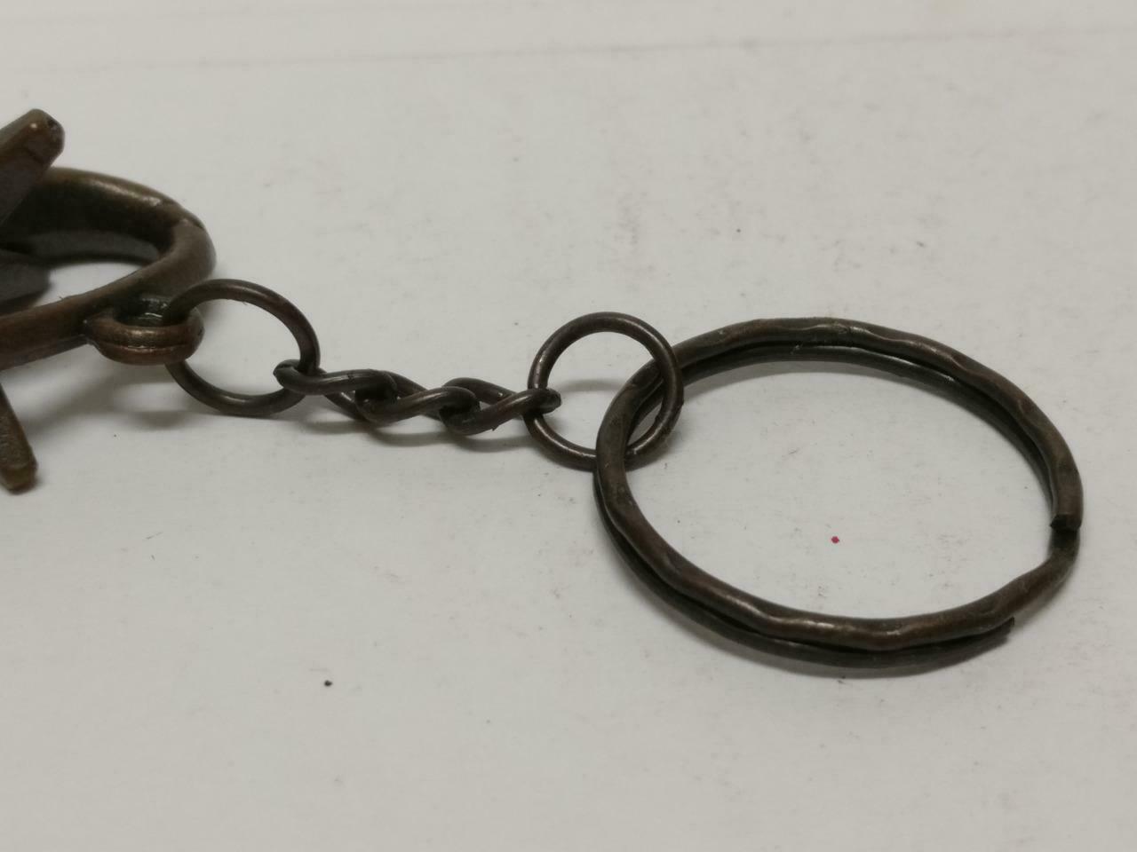 LP888 Rare Vintage Star Shape Bronze Unique Souvenir Keychain Keyring F/S (B718)