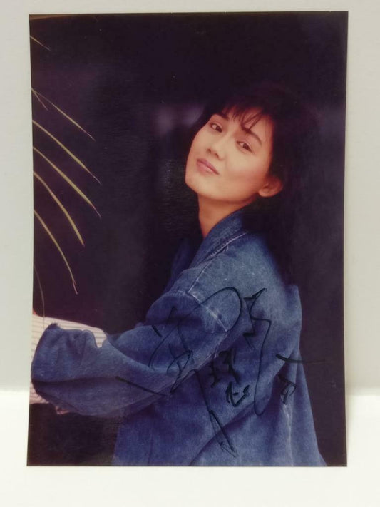 Vintage Singapore Actress 曾慧芬 Zeng Hui Fen Signed Autograph Photo F/S (P020)