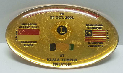 Rare Vintage Lions Club Singapore  2002 Twinning Ceremony Pin Badge F/S B093