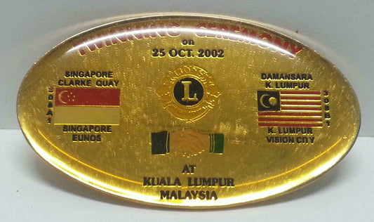 Rare Vintage Lions Club Singapore  2002 Twinning Ceremony Pin Badge F/S B093