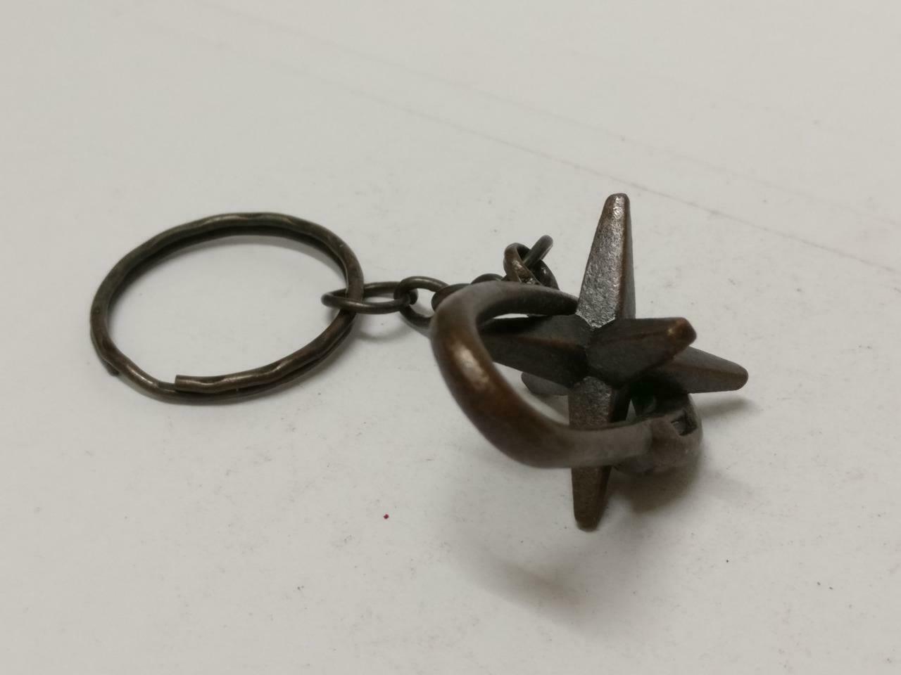 LP888 Rare Vintage Star Shape Bronze Unique Souvenir Keychain Keyring F/S (B718)