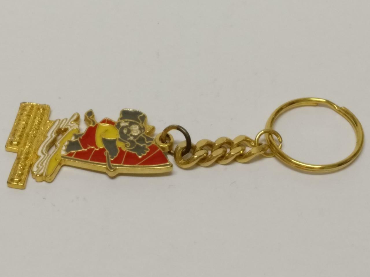 LP888 Vintage 1996 Sports Of Thailand Wind Surfing Elephant Keyring Keychain F/S B760