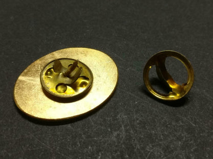 Vintage Singapore Changi Airport We're NO.1 Gold Tone Pin Badge Button F/S B867