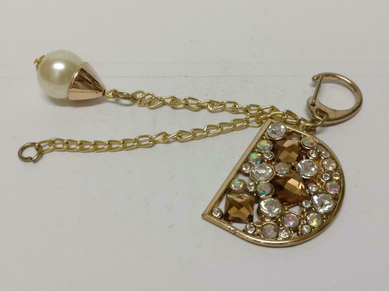 LP888 Vintage Letter D Rhinestones & Faux Pearl Gold Tone Keychain Keyring F/S (B713)