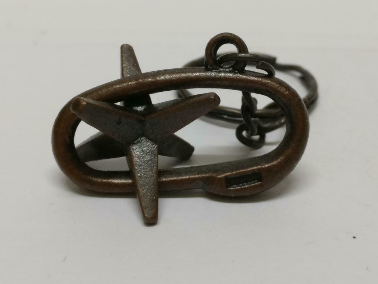 LP888 Rare Vintage Star Shape Bronze Unique Souvenir Keychain Keyring F/S (B718)