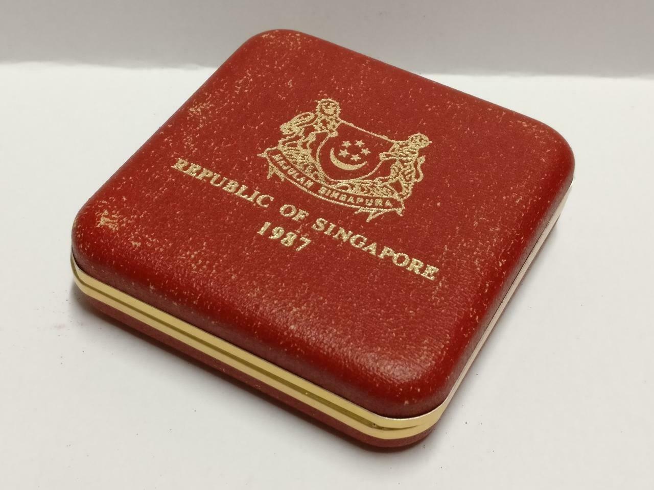 Singapore $10 Rabbit 1987 Proof Silver Coin With Box & Cert (C041b)