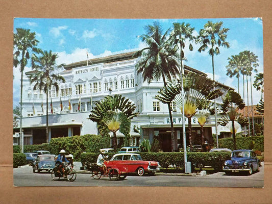 LUCKYPIGEON Famous Established Raffles Hotel Singapore Tourists Postcard (C1992)