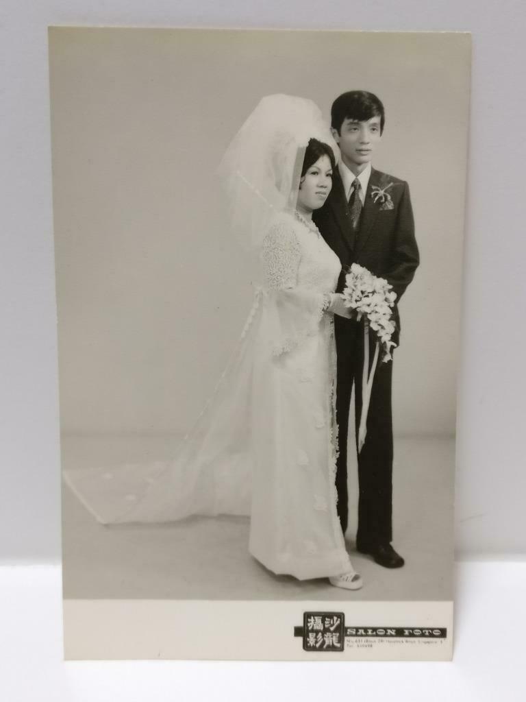 Vintage Asian Chinese Wedding Couple Bouquet Studio Portrait B&W Photo (P337)