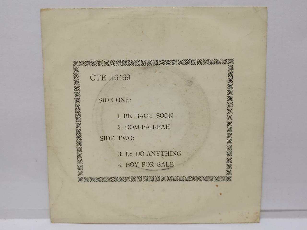 JOHN GREEN Oliver Be Back Soon Rare Cover & Yellow Label Singapore EP 7" EP023