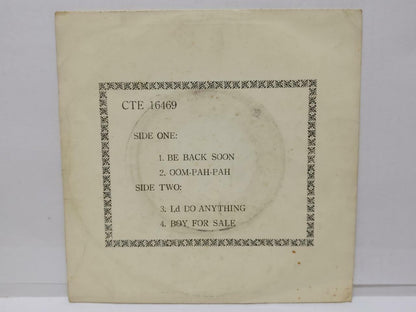 JOHN GREEN Oliver Be Back Soon Rare Cover & Yellow Label Singapore EP 7" EP023