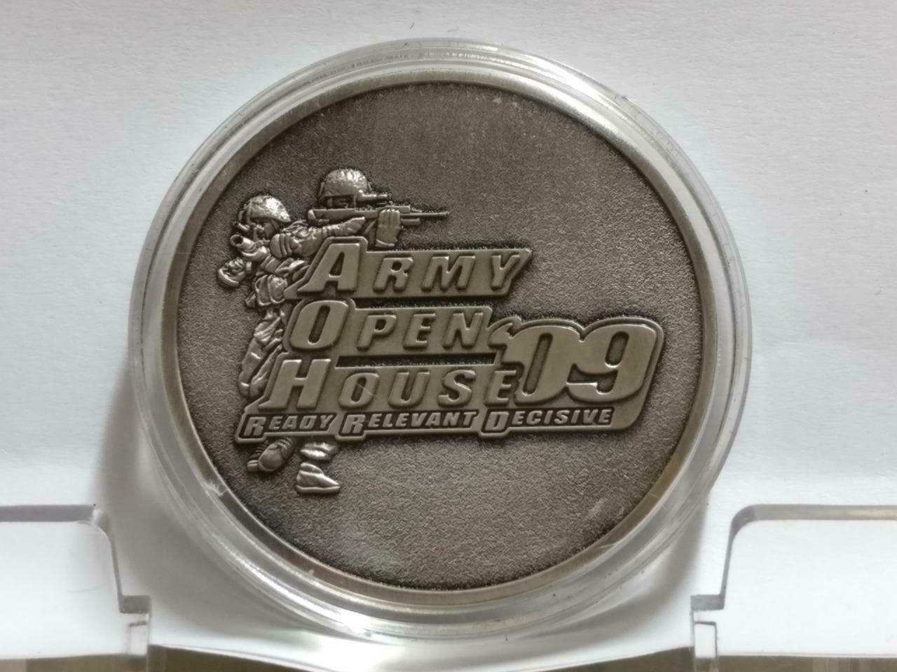 Singapore Military Tank Army Soldiers Open House 2009 Medal Coin w/ Box (C044b)