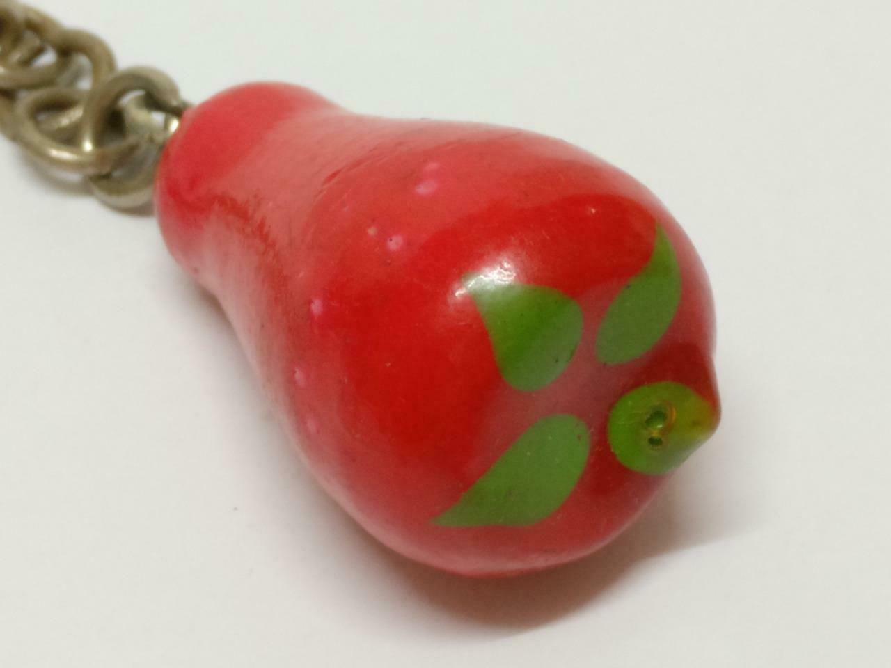 LP888 Vintage Fruit Gourd Red Chilli Pepper Wood Charm Keychain Keyring F/S (B749)