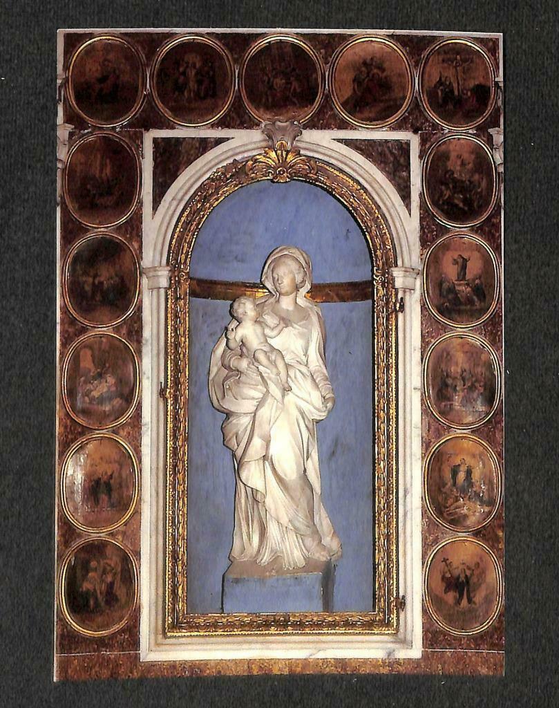 LUCKYPIGEON Vierge a l'enfant en marbre de carrare Statue Postcard (C1772)