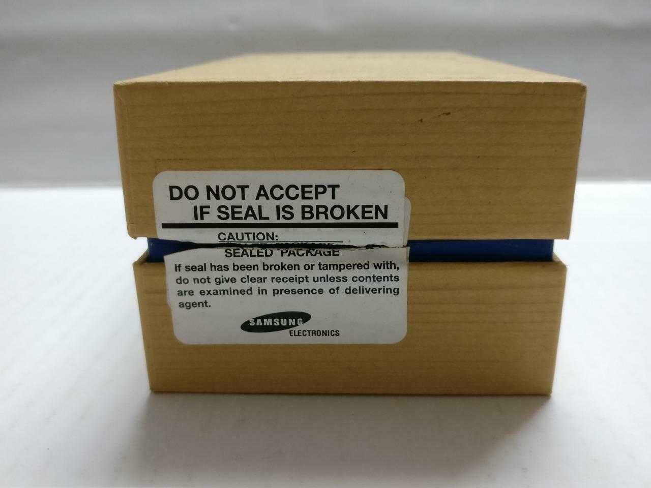 Samsung Galaxy S4 GT19505 16GB Brown Empty Box Only No Phone (BX070)