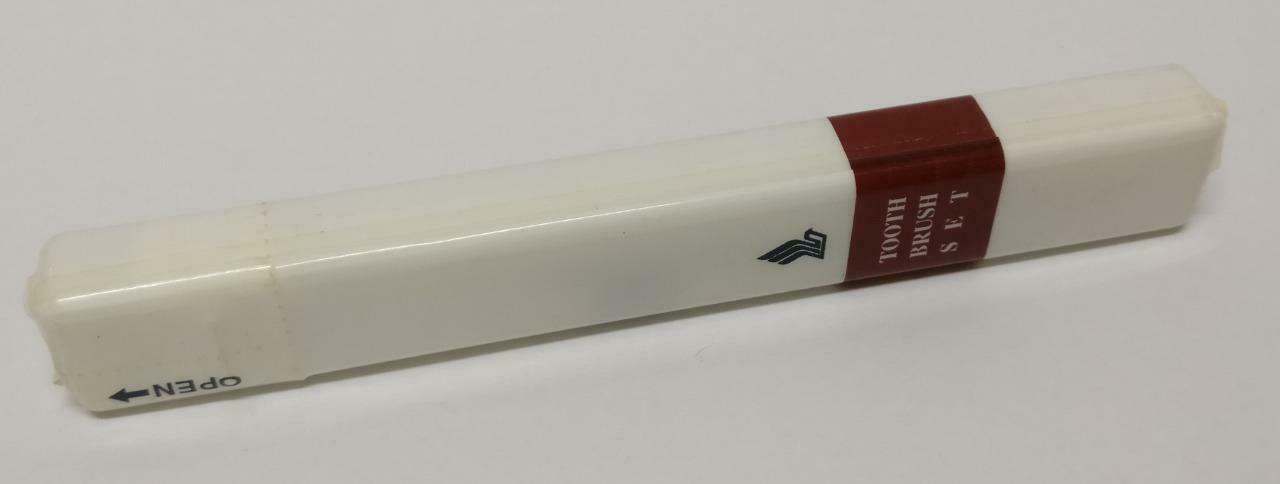 Sealed Vintage  SIA Singapore Airlines Toothbrush Set F/S (A2095)