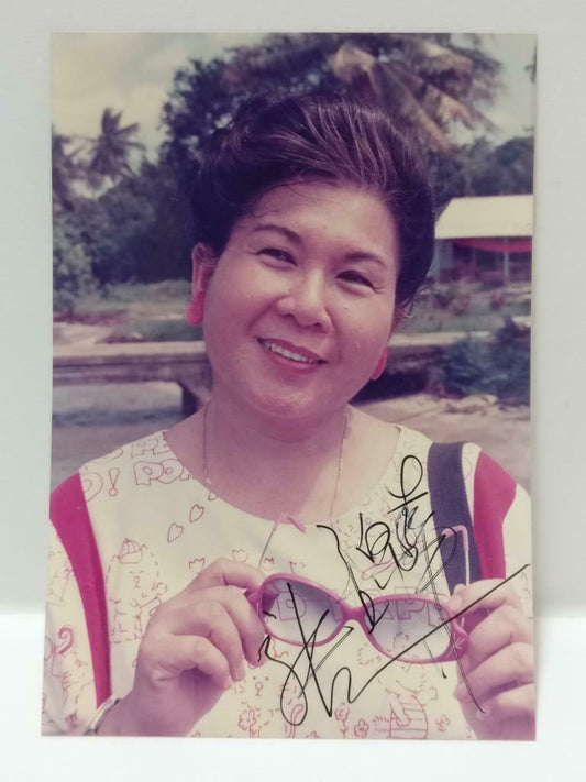 Vintage Singapore Actress 张锦华 Zhang Jin Hua Signed Autograph Photo F/S (P023)