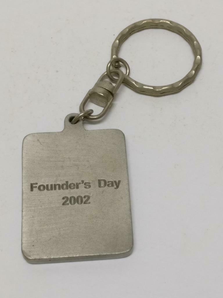 LP888 Rare Vintage Convent H.I.J 2002 Founder's Day Metal Keychain Keyring F/S (B780)