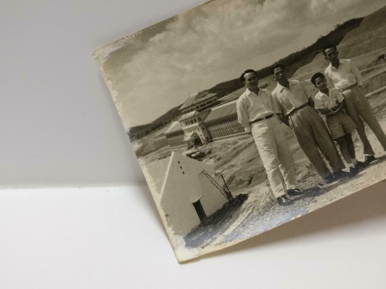 Vintage First Singapore University Building Men Boy Portrait B&W Photo (P268)