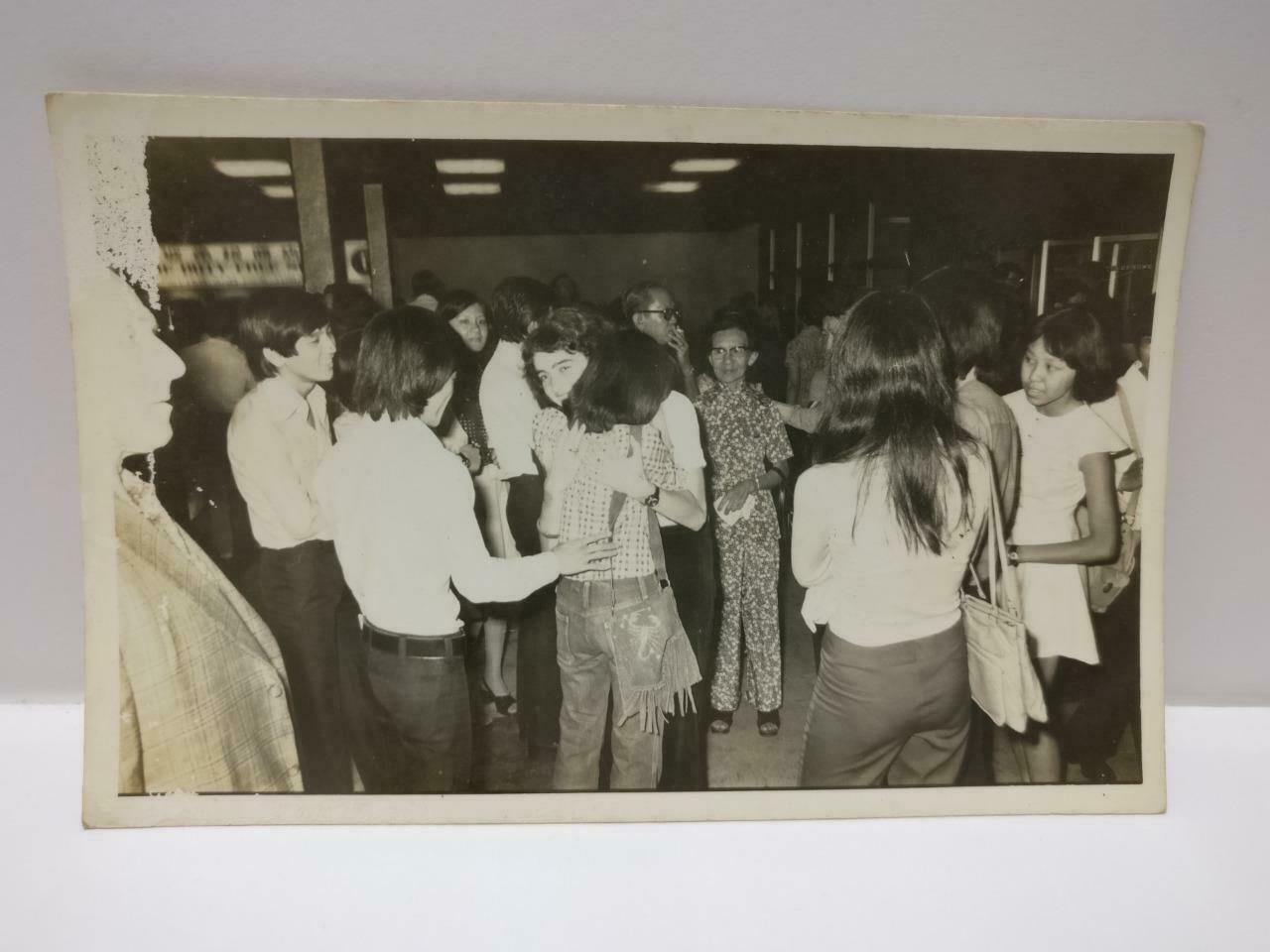 Vintage Asian Chinese Family Friends Hugging Gathering Moment B&W Photo (P264)