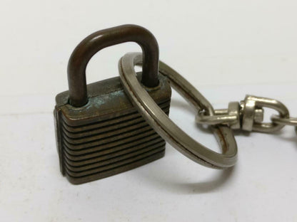 LP888 Rare Vintage Lock & Key Metal Bronze Souvenir Keychain Keyring F/S (B680)*
