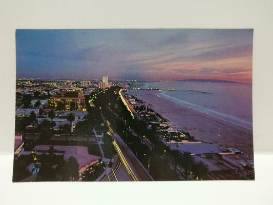 Vintage Santa Monica Bay Pacific Ocean View Landscape Color USA Postcard (P615)