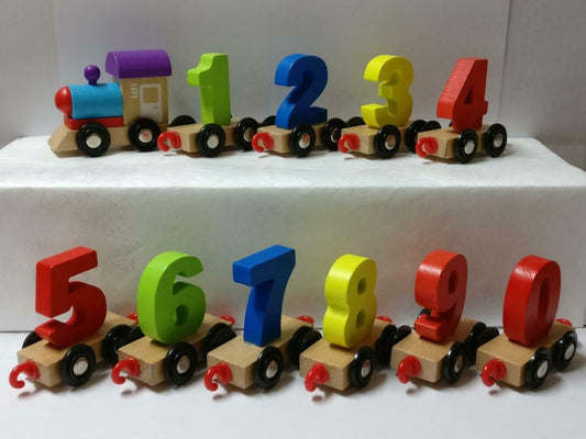Colourful Wooden Number Train Set Math Figure Toys x11 Lot F/S (FTY017) *35