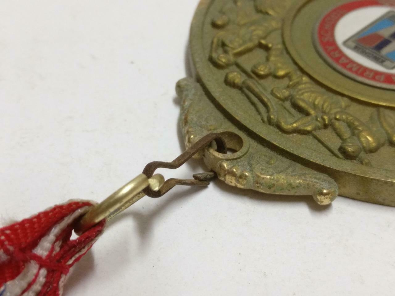 Singapore XingHua Primary School 18th Annual Athletic 2004 Sports Medal (C089)